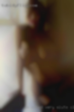 I'm naked very sluts clean ad STD free.